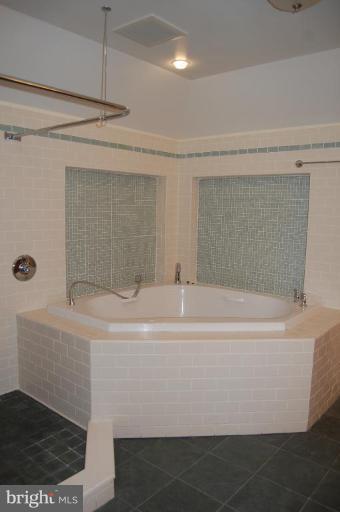 5415 Ragged Point Road Cambridge, MD 21613 - Photo 3 of 30 Master Bath