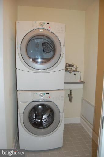 5415 Ragged Point Road Cambridge, MD 21613 - Photo 9 of 30 Laundry Area 1