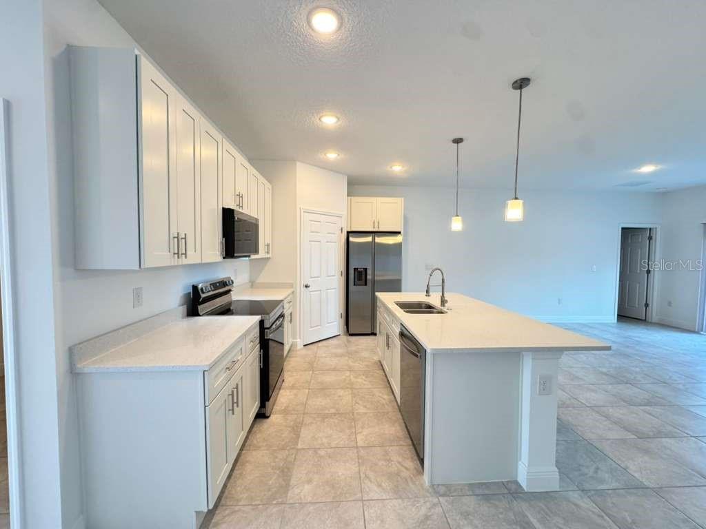 4967 Southwest 150th Lane Road Ocala, FL 34473 - Photo 8 of 46