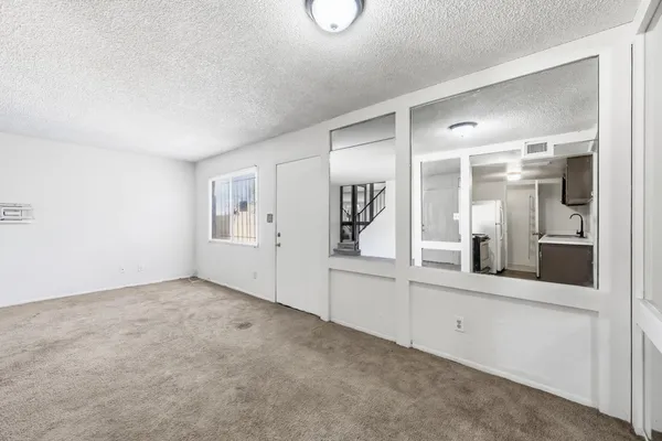 $1,200 | 6705 West Devonshire Avenue, Phoenix, AZ 85033