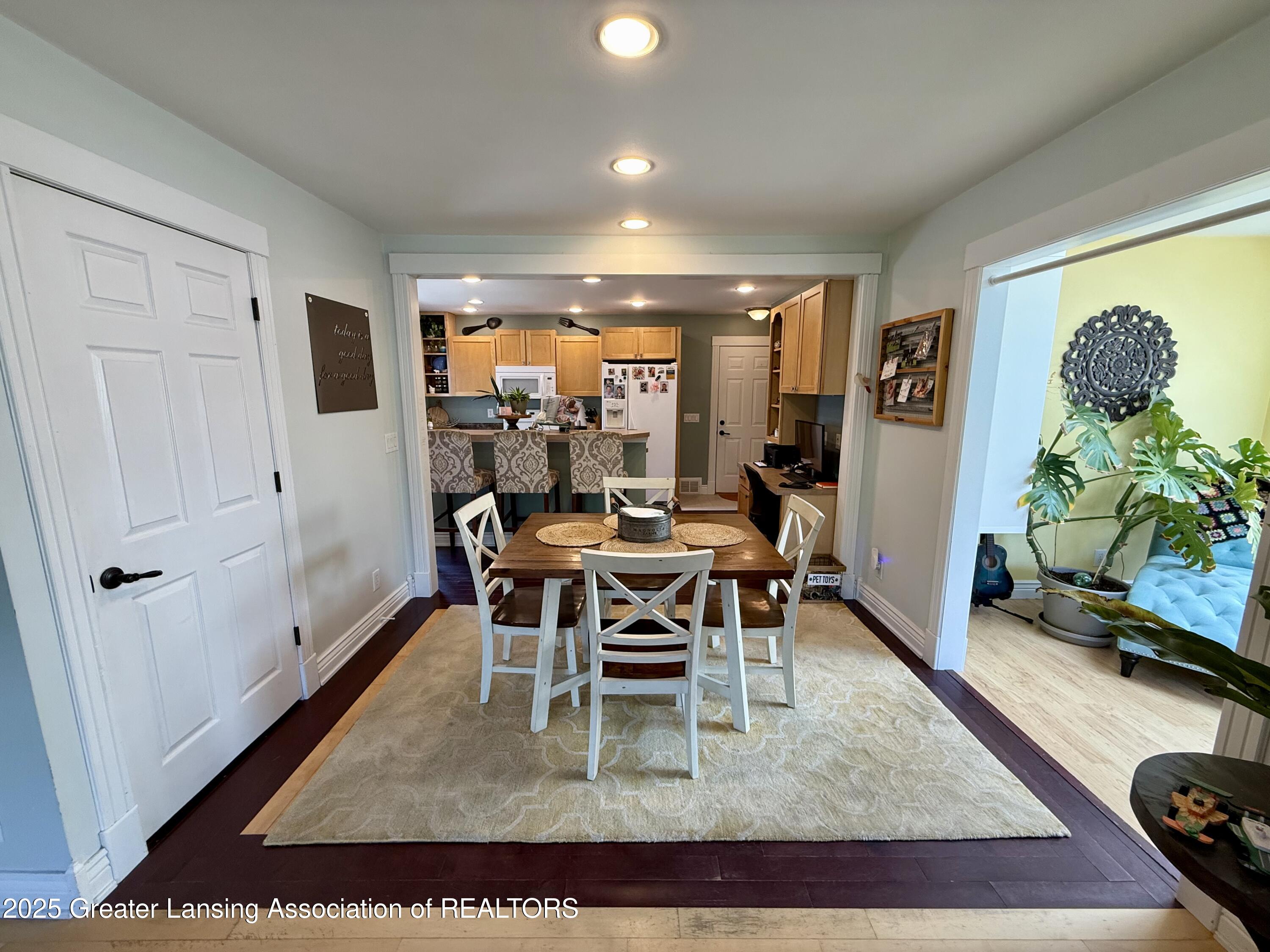 3321 Springbrook Lane Lansing, MI 48917 - Photo 13 of 52 IMG_3576