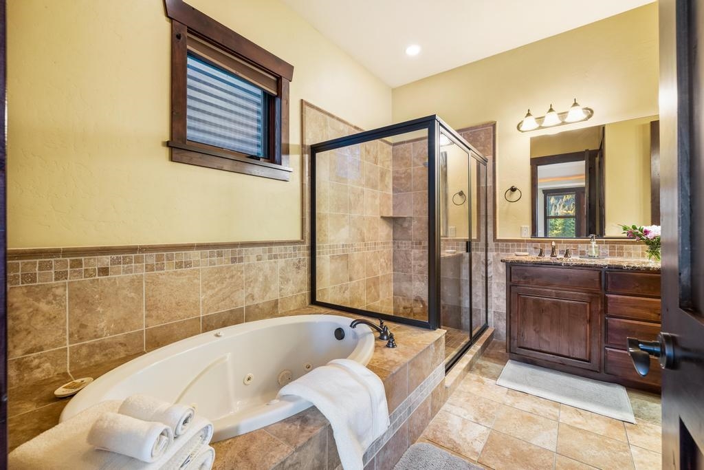 1350 Bellerive Lane Coeur D'Alene, ID 83814 - Photo 13 of 28