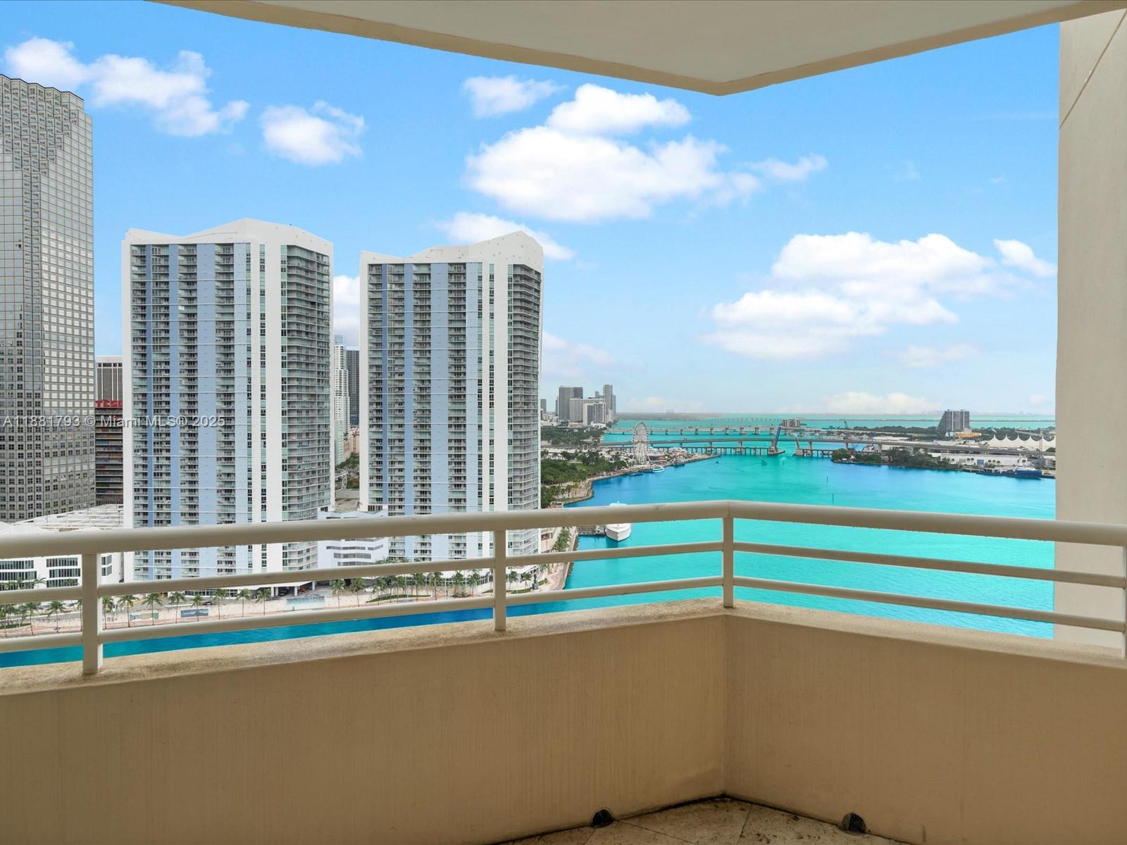 888 Brickell Key Drive, Unit 2510 Miami, FL 33131 - Photo 7 of 22