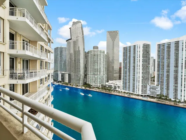 $4,500 | 888 Brickell Key Drive, Unit 2510, Miami, FL 33131