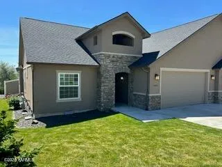 $445,000 | 8806 Kail Drive, Yakima, WA 98908