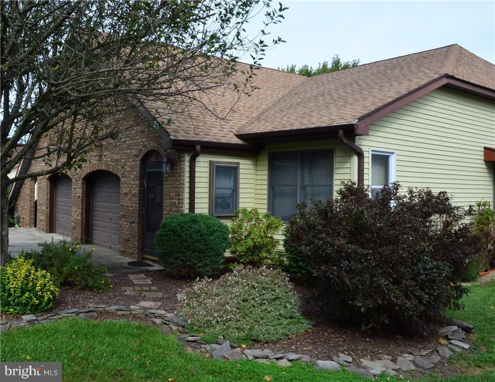 27 Fir Road, Unit 15 Manahawkin, NJ 08050 - Photo 1 of 26 Gallery Image 1