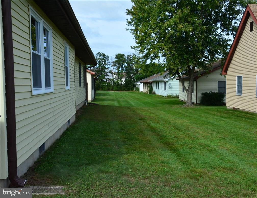 27 Fir Road, Unit 15 Manahawkin, NJ 08050 - Photo 6 of 26 Gallery Image 6