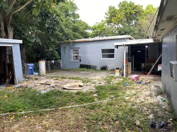 $2,300 | 12920 Westview Drive, Unit 1, Miami, FL 33167