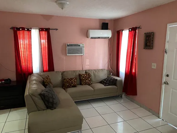 $2,300 | 12920 Westview Drive, Unit 1, Miami, FL 33167
