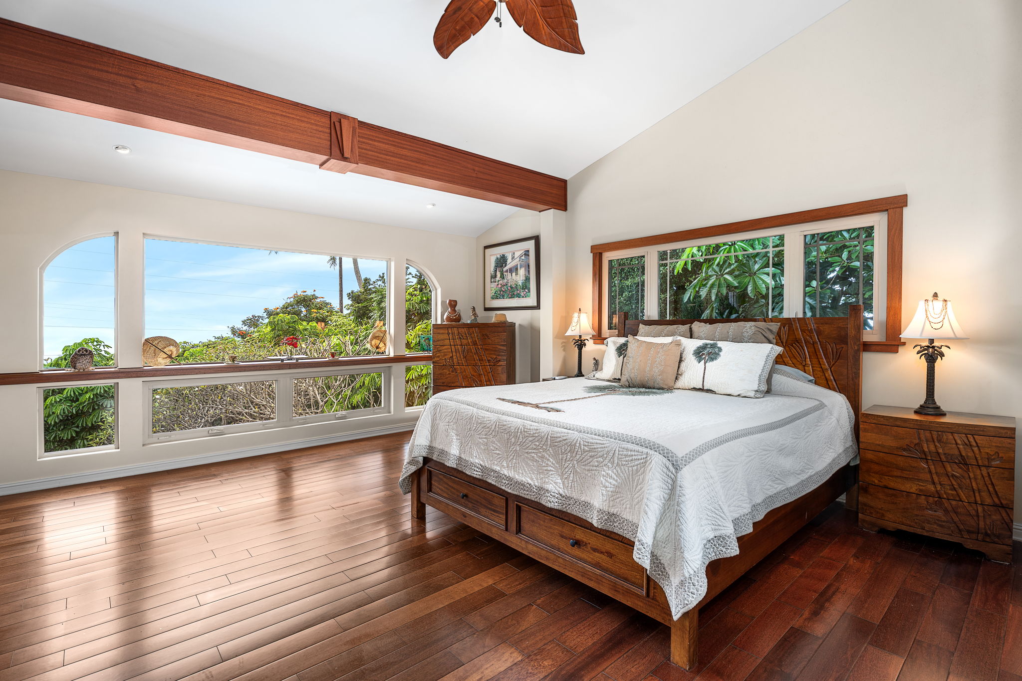 78-6960-a Walua Road Kailua-Kona, HI 96740 - Photo 16 of 29 a bedroom with a large bed and a large window
