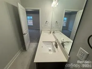 view of a livingroom with furniture and windows