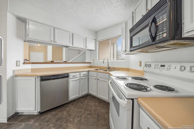 a view of utility room