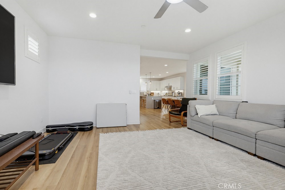 236 Tank Irvine, CA 92618 - Photo 29 of 61