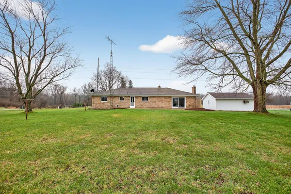$274,900 | 3526 Van Horn Road, Jackson, MI 49201