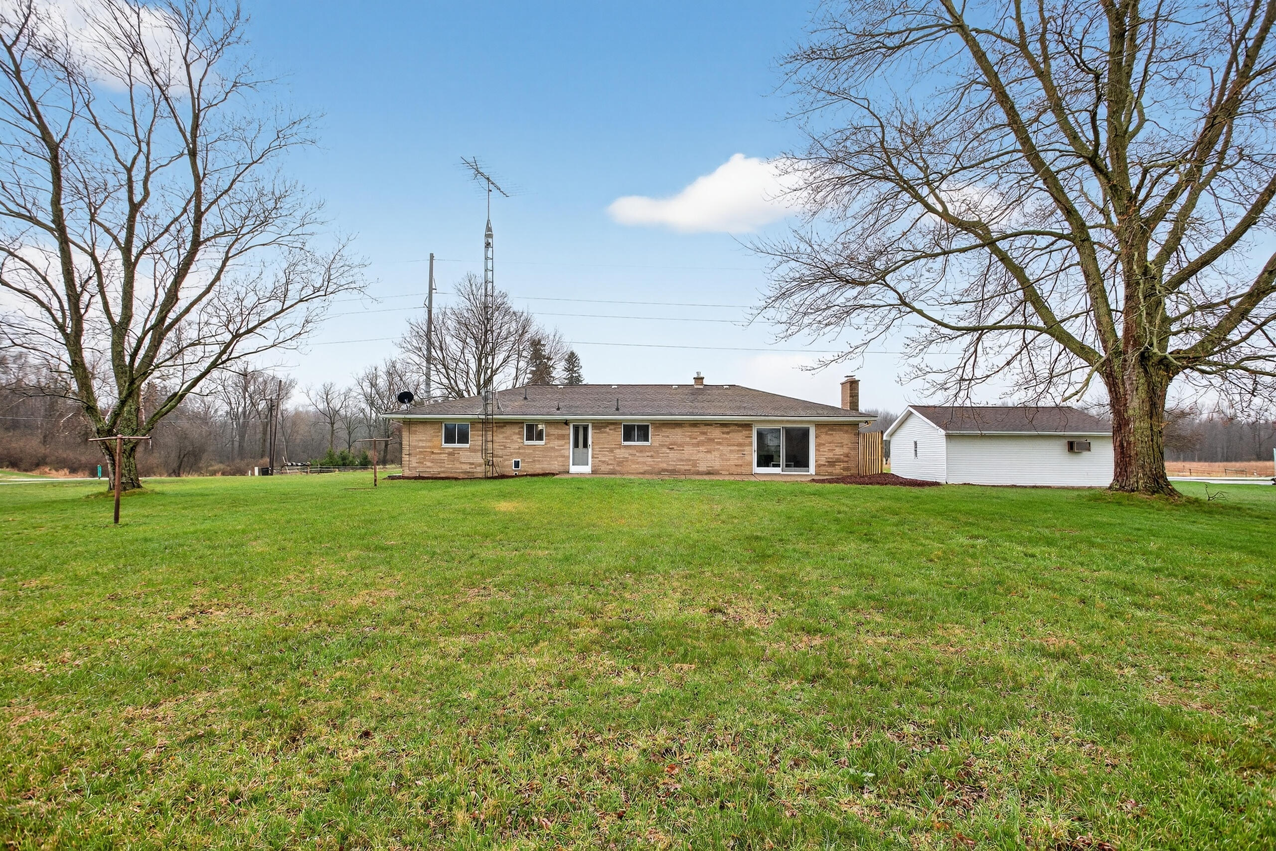 3526 Van Horn Road Jackson, MI 49201 - Photo 12 of 69 012_0N0A6826