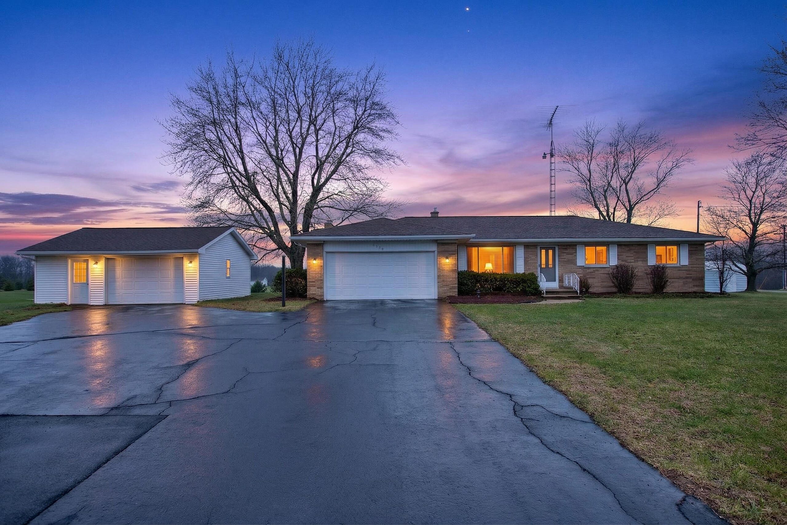 3526 Van Horn Road Jackson, MI 49201 - Photo 2 of 69 003_0N0A6817#twilight