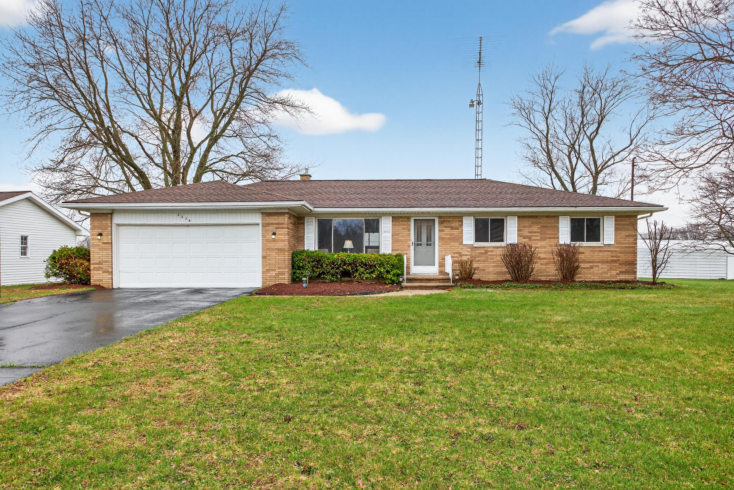 3526 Van Horn Road Jackson, MI 49201 - Photo 3 of 69 004_0N0A6818