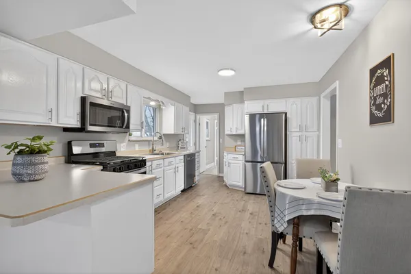 $274,900 | 3526 Van Horn Road, Jackson, MI 49201