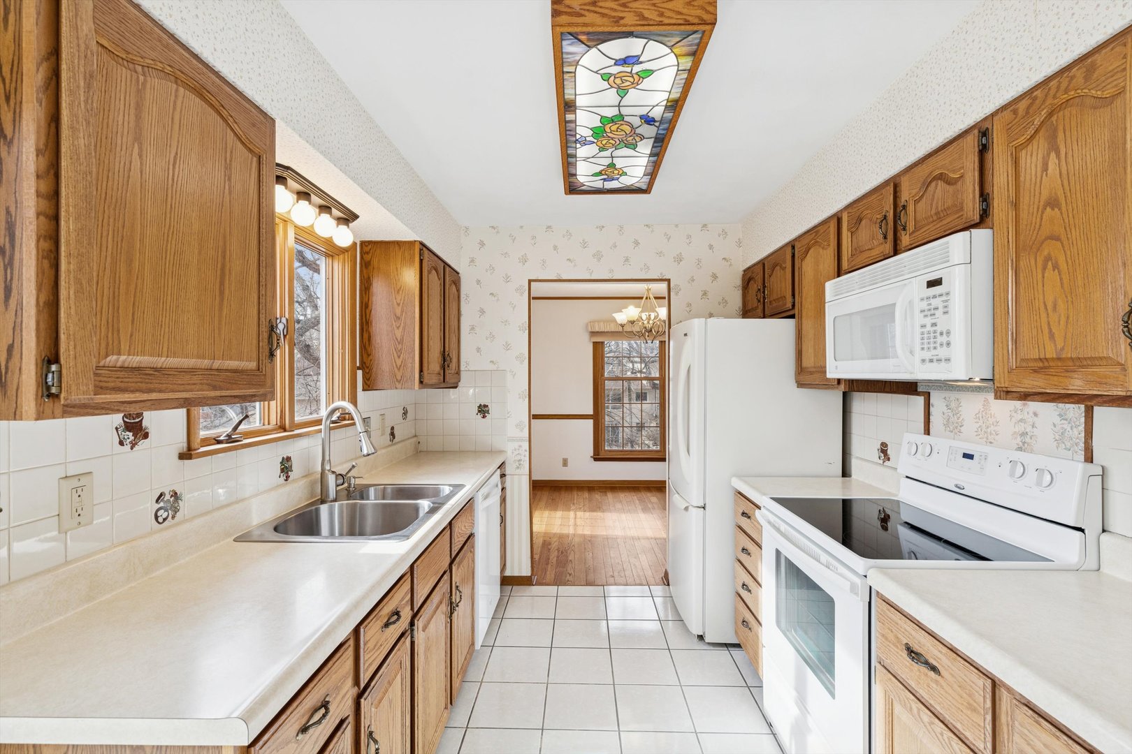 4610 34th Avenue Moline, IL 61265 - Photo 12 of 41