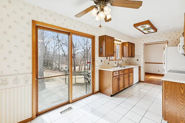 $245,000 | 4610 34th Avenue, Moline, IL 61265
