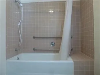 $2,100 | 7 Blueberry Drive(55 Plus), Unit 5, Lakeville, MA 02347