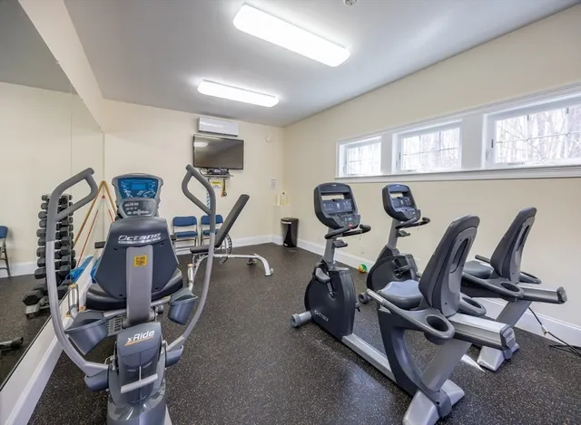 $2,100 | 7 Blueberry Drive(55 Plus), Unit 5, Lakeville, MA 02347