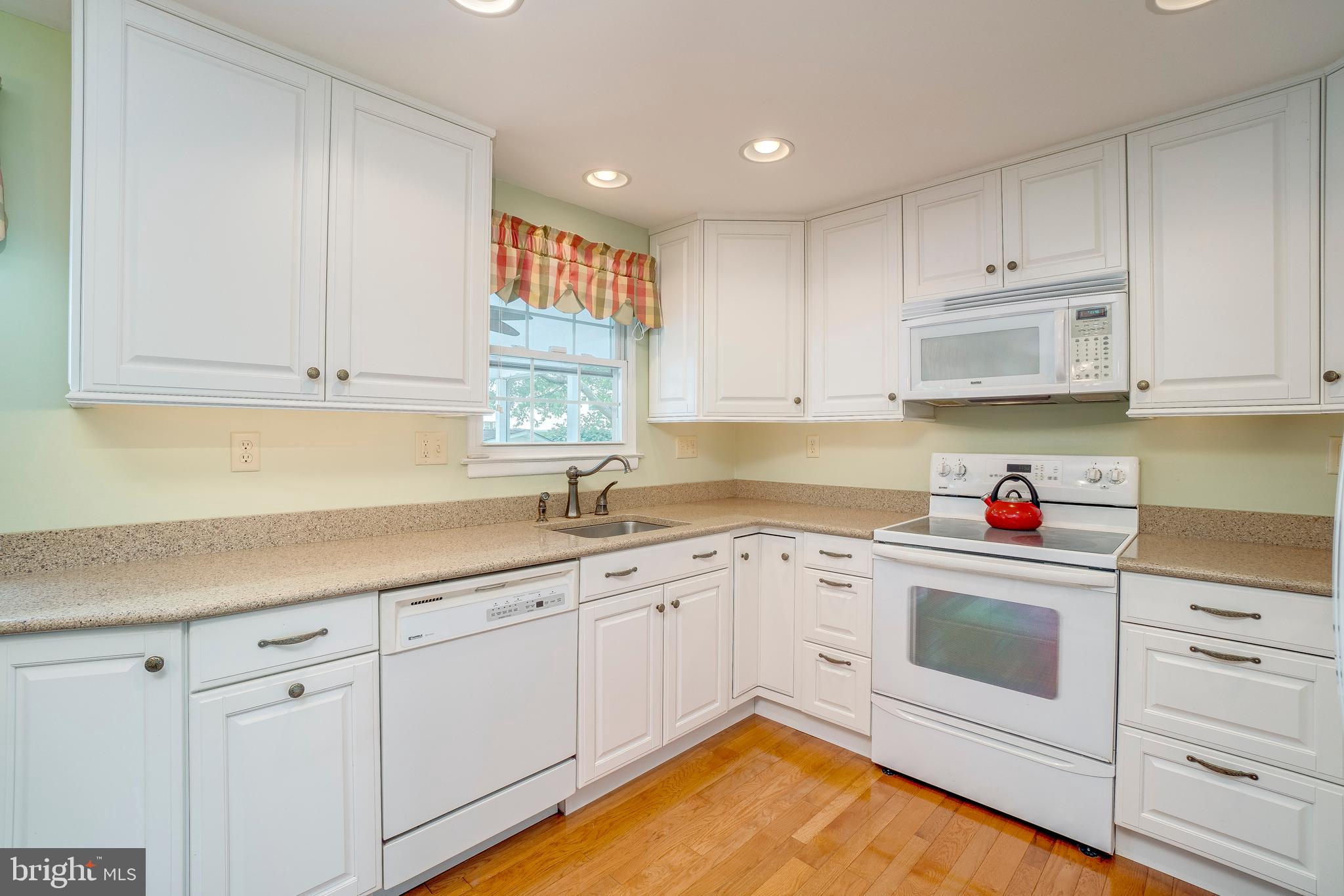 4818 Galley Road Baltimore, MD 21236 - Photo 36 of 66 Updated White Custom Cabinets