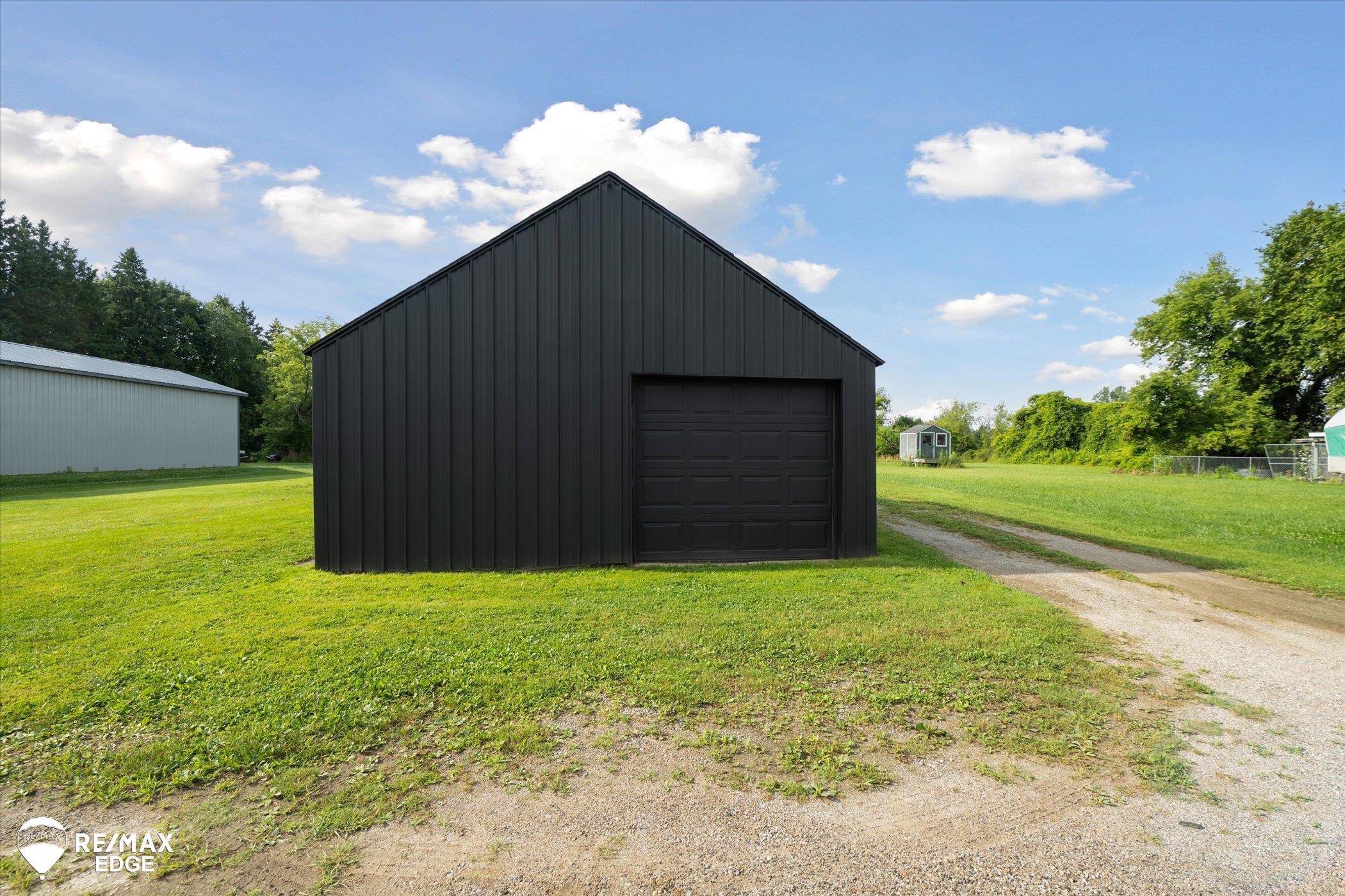 7236 Lapeer Road Davison, MI 48423 - Photo 42 of 53 50183504-72da723f-cff0-4f13-aed5-1f28faf10b12.JPG