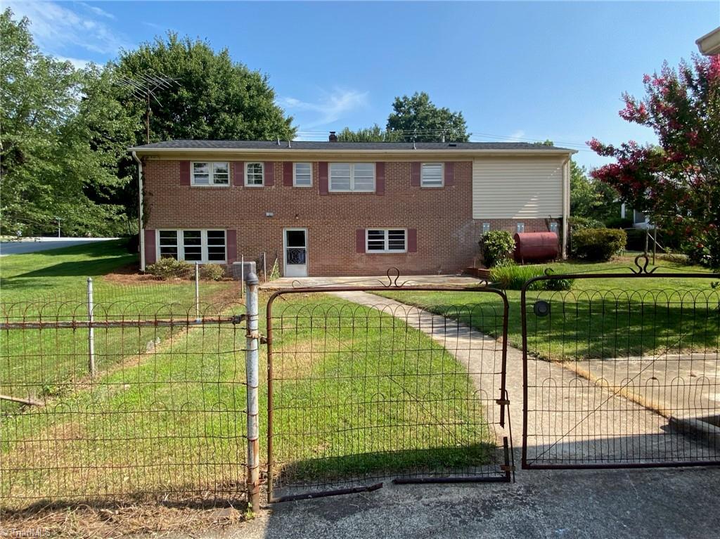 411 Oakview Road High Point, NC 27265 - Photo 37 of 49