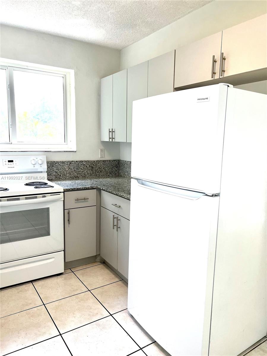 2121 Southwest 4th Street, Unit 2 Miami, FL 33135 - Photo 5 of 17