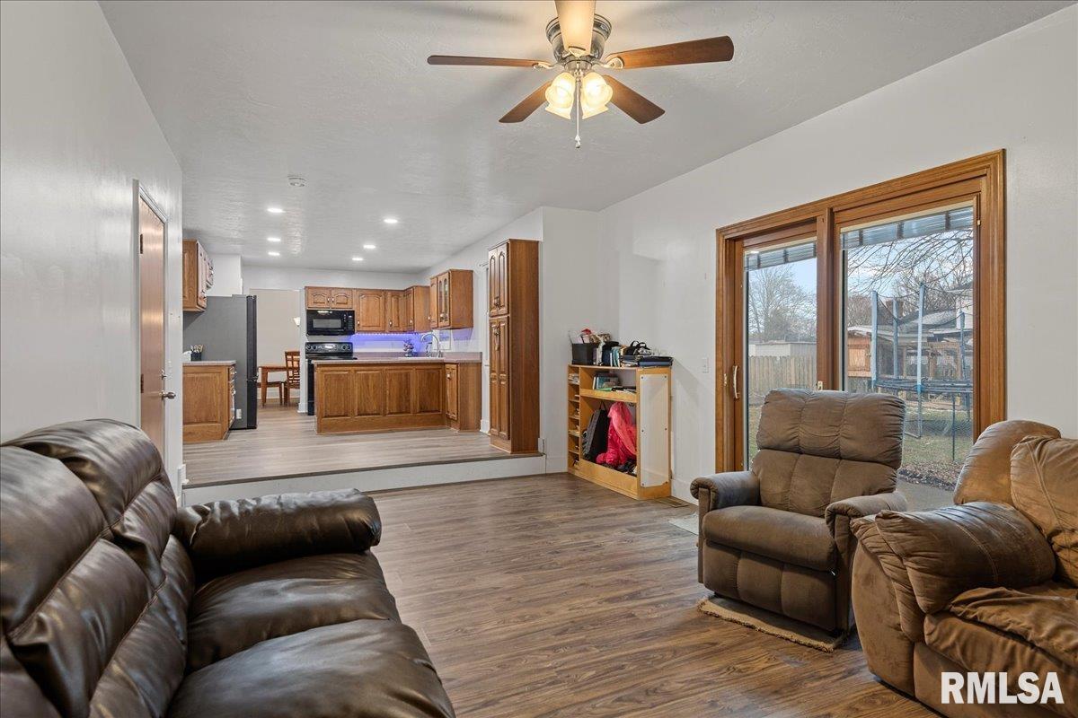 50 Crusaders Road Springfield, IL 62704 - Photo 17 of 42