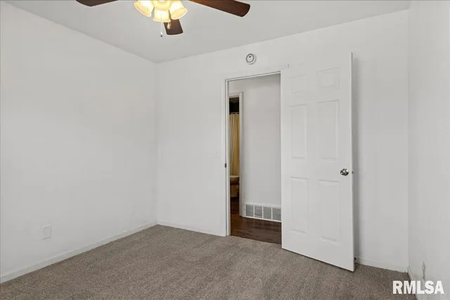 $244,500 | 50 Crusaders Road, Springfield, IL 62704