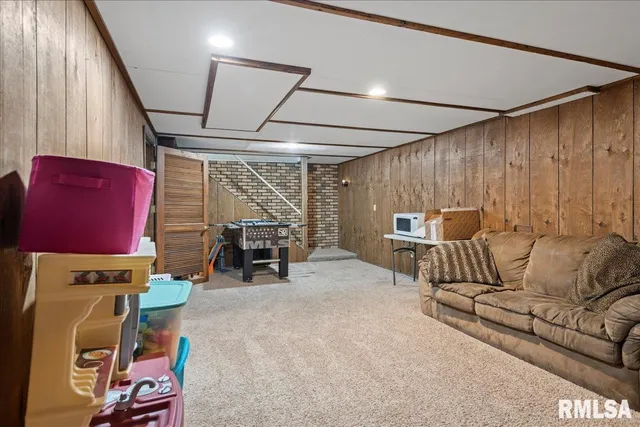 $244,500 | 50 Crusaders Road, Springfield, IL 62704