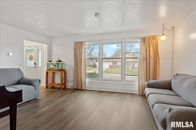 $244,500 | 50 Crusaders Road, Springfield, IL 62704