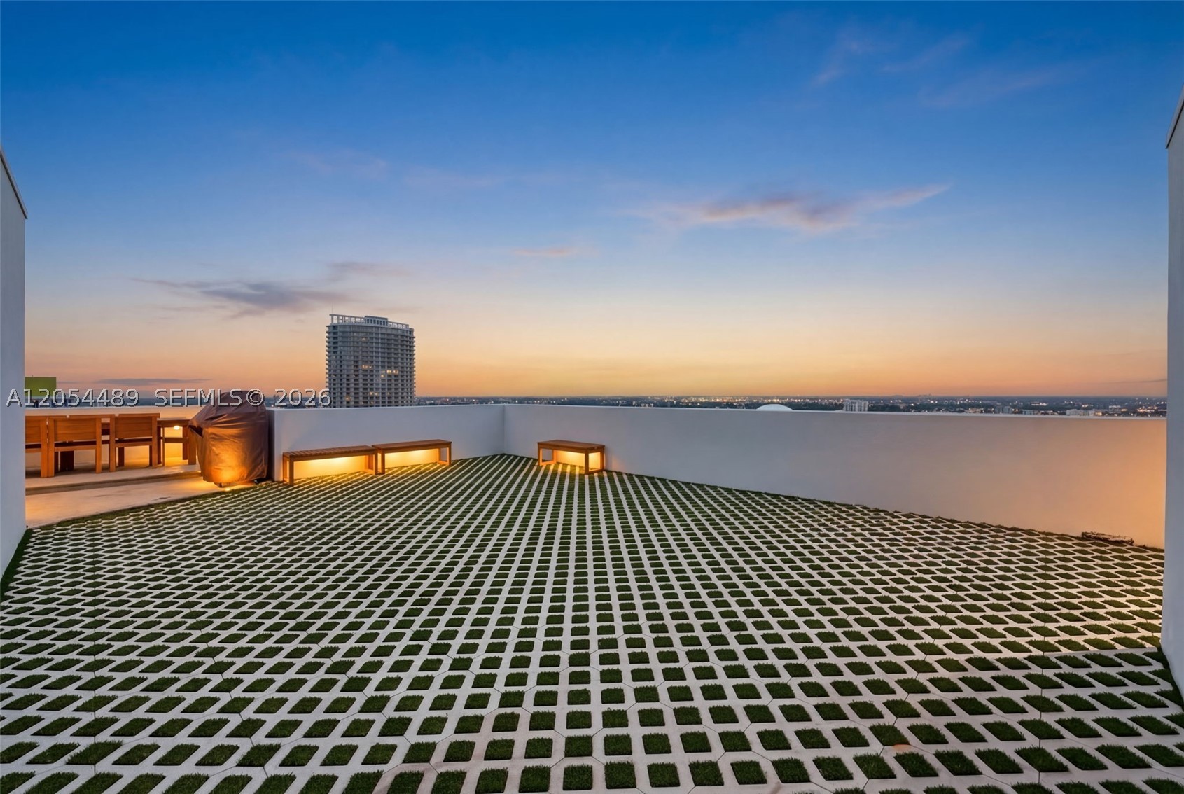 90 Southwest 3rd Street, Unit PH12 Miami, FL 33130 - Photo 37 of 40 Gallery Image 37