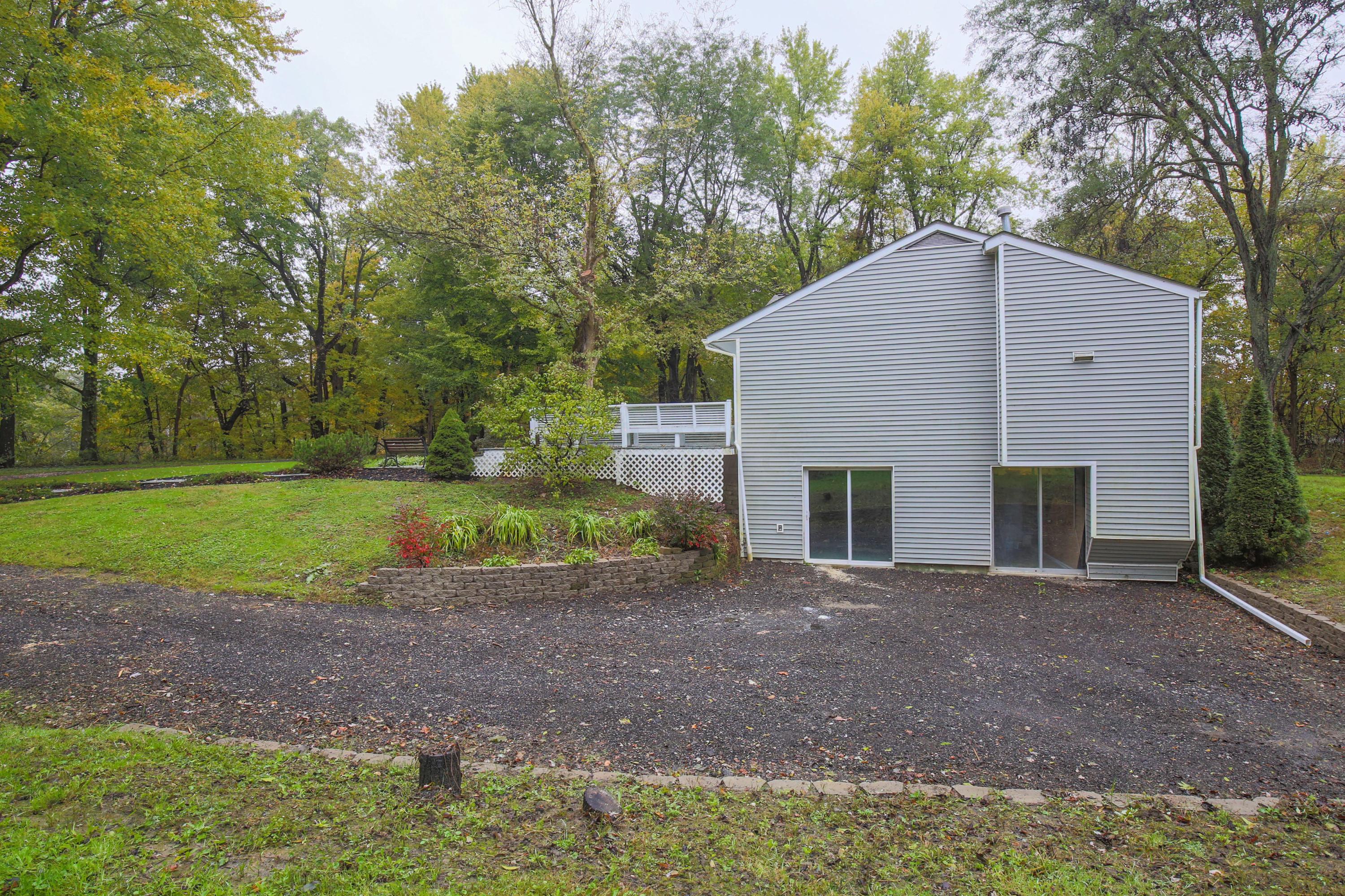 6745 Refugee Road Southwest Etna, OH 43062 - Photo 8 of 93