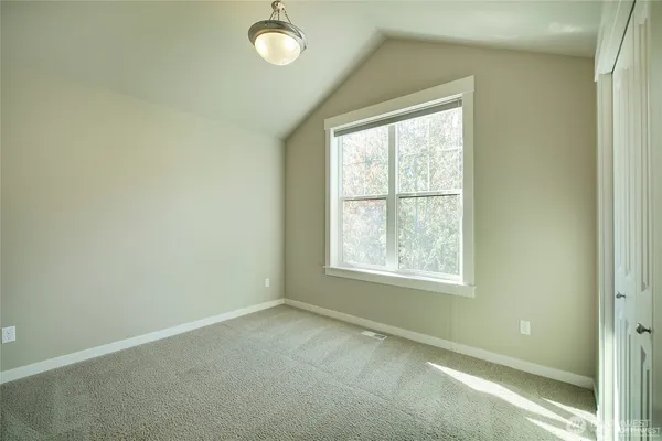 $4,495 | 2430 Northwest Stoney Creek Drive, Issaquah, WA 98027