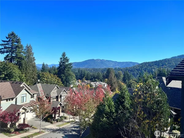 $4,495 | 2430 Northwest Stoney Creek Drive, Issaquah, WA 98027
