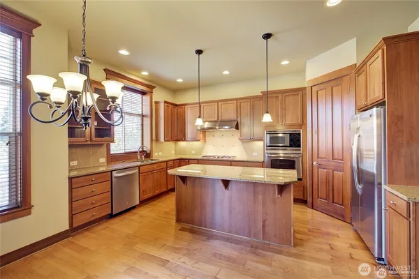 $4,495 | 2430 Northwest Stoney Creek Drive, Issaquah, WA 98027