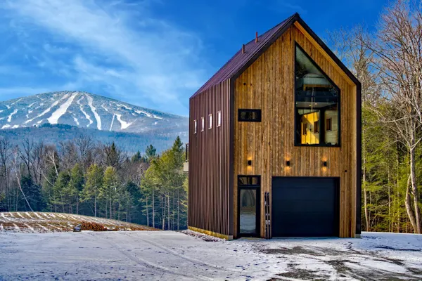 $1,200,000 | 109 Winhall Hollow Road, Winhall, VT 05340