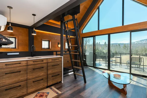 $1,200,000 | 109 Winhall Hollow Road, Winhall, VT 05340