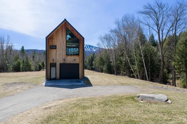 $1,200,000 | 109 Winhall Hollow Road, Winhall, VT 05340