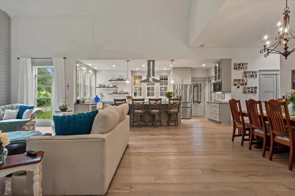 $1,295,000 | 2826 State Rd S-10-2147, Johns Island, SC 29455