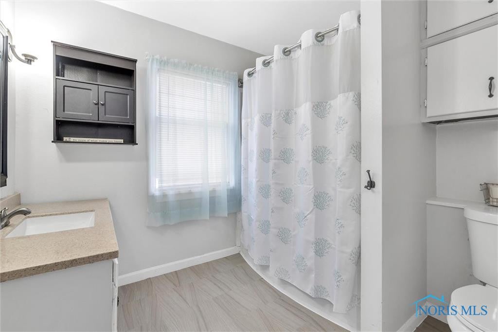 2149 Loxley Road Toledo, OH 43613 - Photo 16 of 37 Gallery Image 16