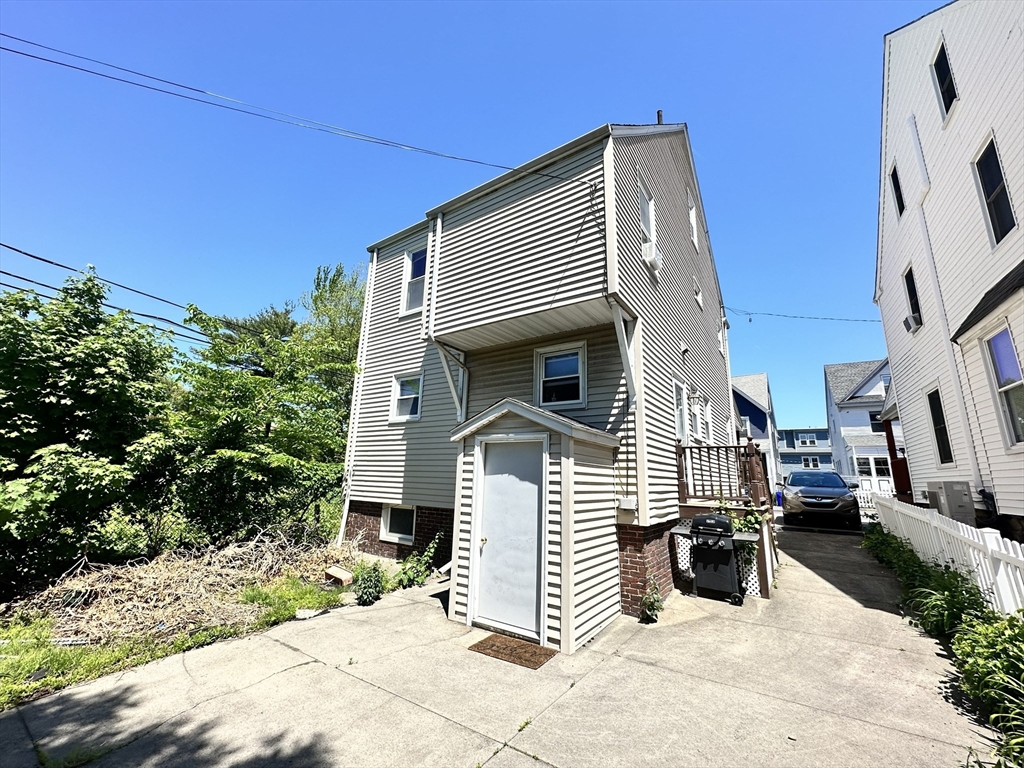 40 Pomeroy Street Boston, MA 02134 - Photo 15 of 18