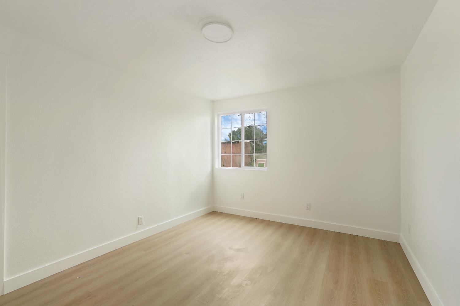 6440 Kaiser Road Stockton, CA 95215 - Photo 15 of 30