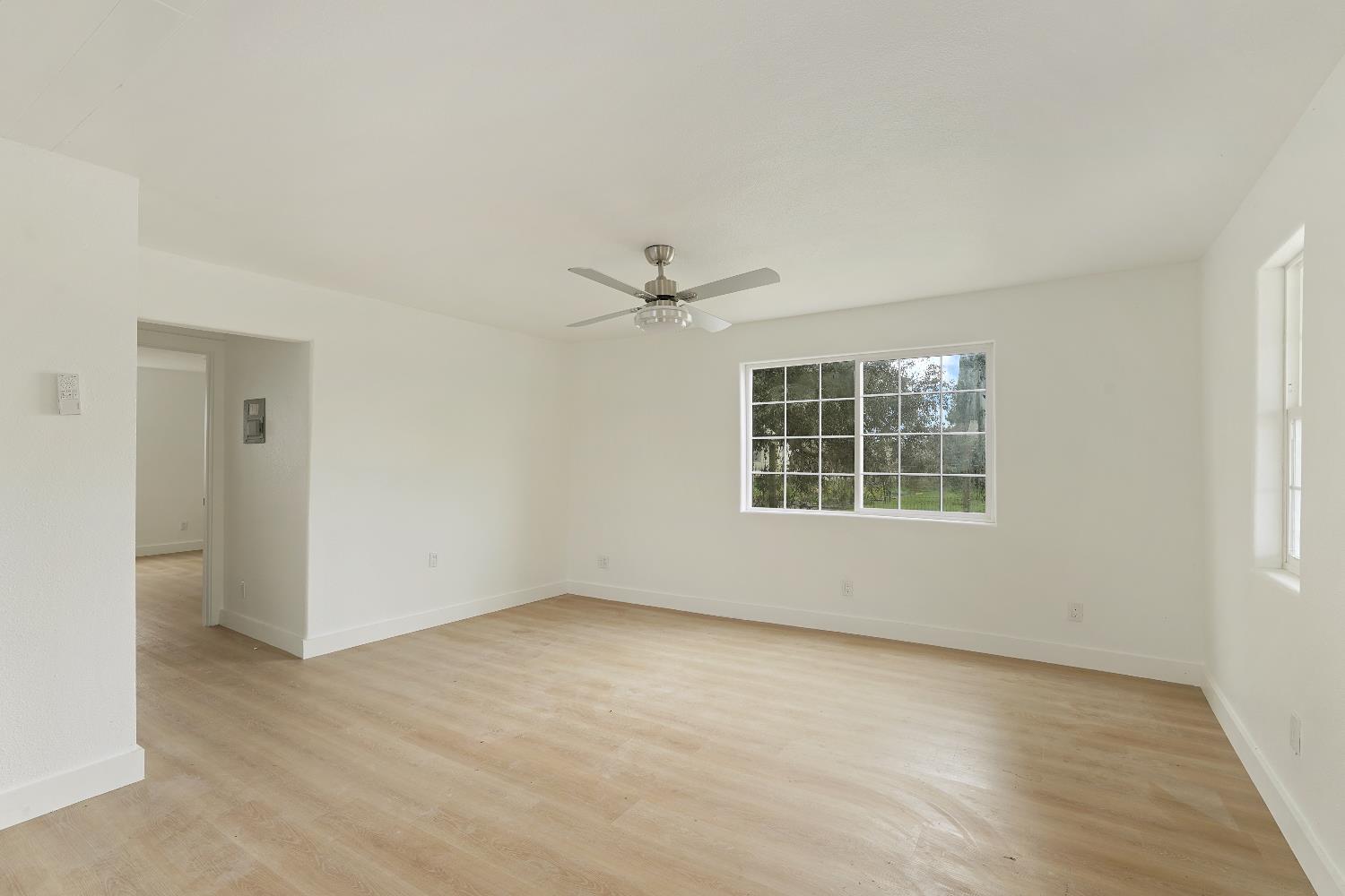 6440 Kaiser Road Stockton, CA 95215 - Photo 8 of 30