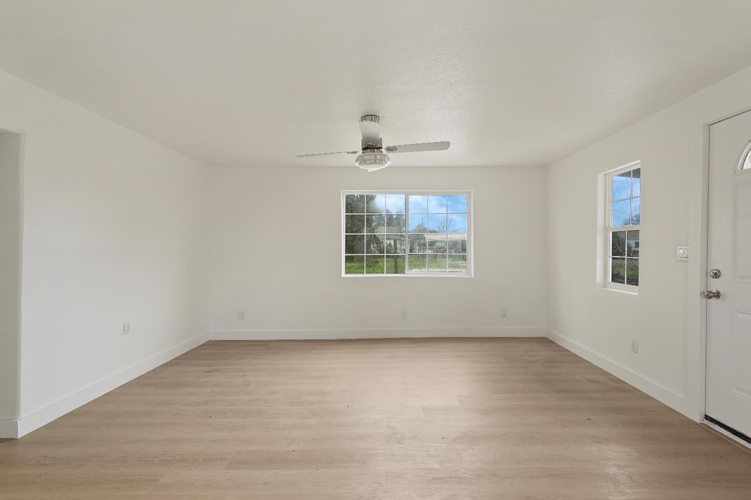 6440 Kaiser Road Stockton, CA 95215 - Photo 9 of 30