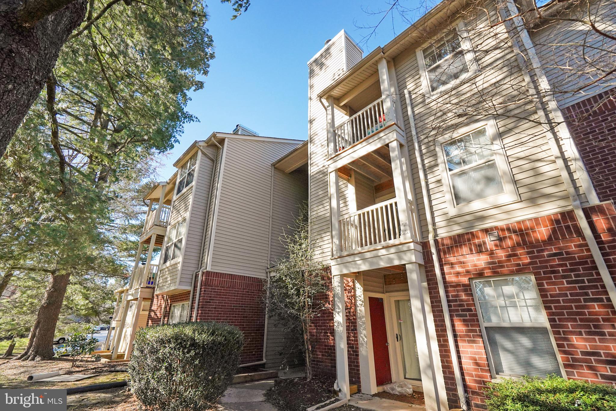 1781 Jonathan Way, Unit 1781I Reston, VA 20190 - Photo 1 of 48 front view of a building