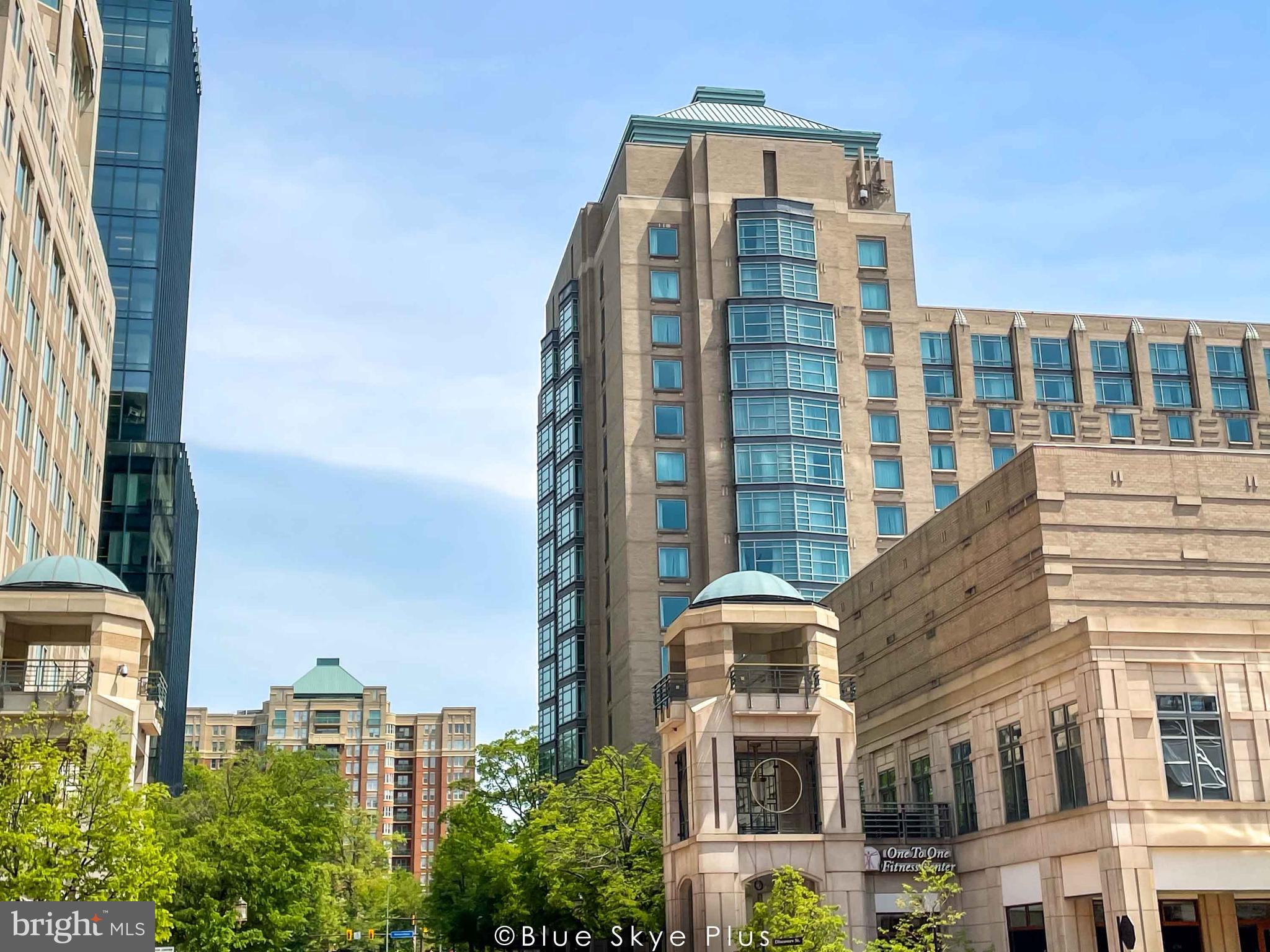 1781 Jonathan Way, Unit 1781I Reston, VA 20190 - Photo 27 of 48 a front view of a building